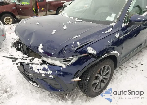 2024 Volkswagen Tiguan 2.0T Se/2.0T Wolfsburg Edition z USA, uszkodzony, nr VIN 3VVMB7AX8RM022274